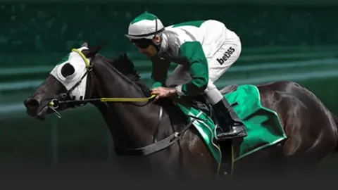 国足中场锋线实力欠佳，年轻球员成熟之路漫长